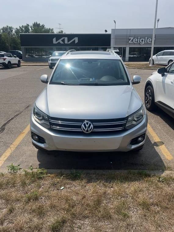 VOLKSWAGEN TIGUAN 2012 WVGAV7AX9CW556072 image