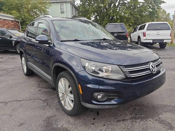 VOLKSWAGEN TIGUAN 2012 WVGBV7AXXCW559700 image