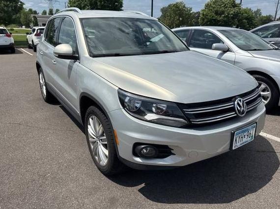 VOLKSWAGEN TIGUAN 2012 WVGAV7AX4CW606442 image
