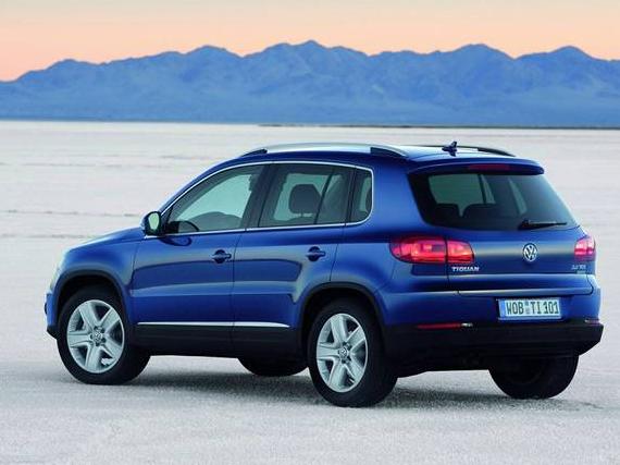 VOLKSWAGEN TIGUAN 2012 WVGAV7AX3CW598124 image