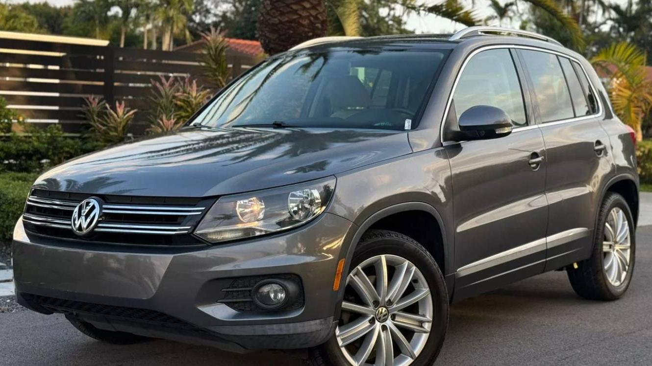 VOLKSWAGEN TIGUAN 2012 WVGAV7AX1CW098754 image