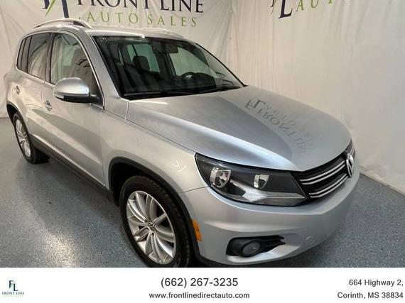 VOLKSWAGEN TIGUAN 2012 WVGBV7AX2CW582744 image