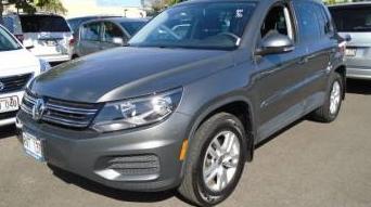 VOLKSWAGEN TIGUAN 2012 WVGAV7AX1CW098902 image