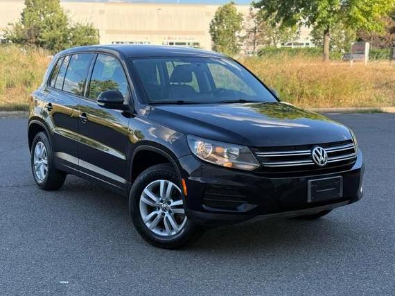 VOLKSWAGEN TIGUAN 2012 WVGAV7AX9CW579349 image