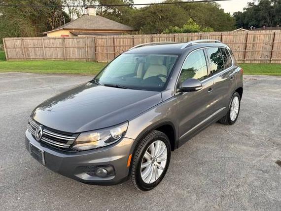 VOLKSWAGEN TIGUAN 2012 WVGAV7AX6CW095199 image