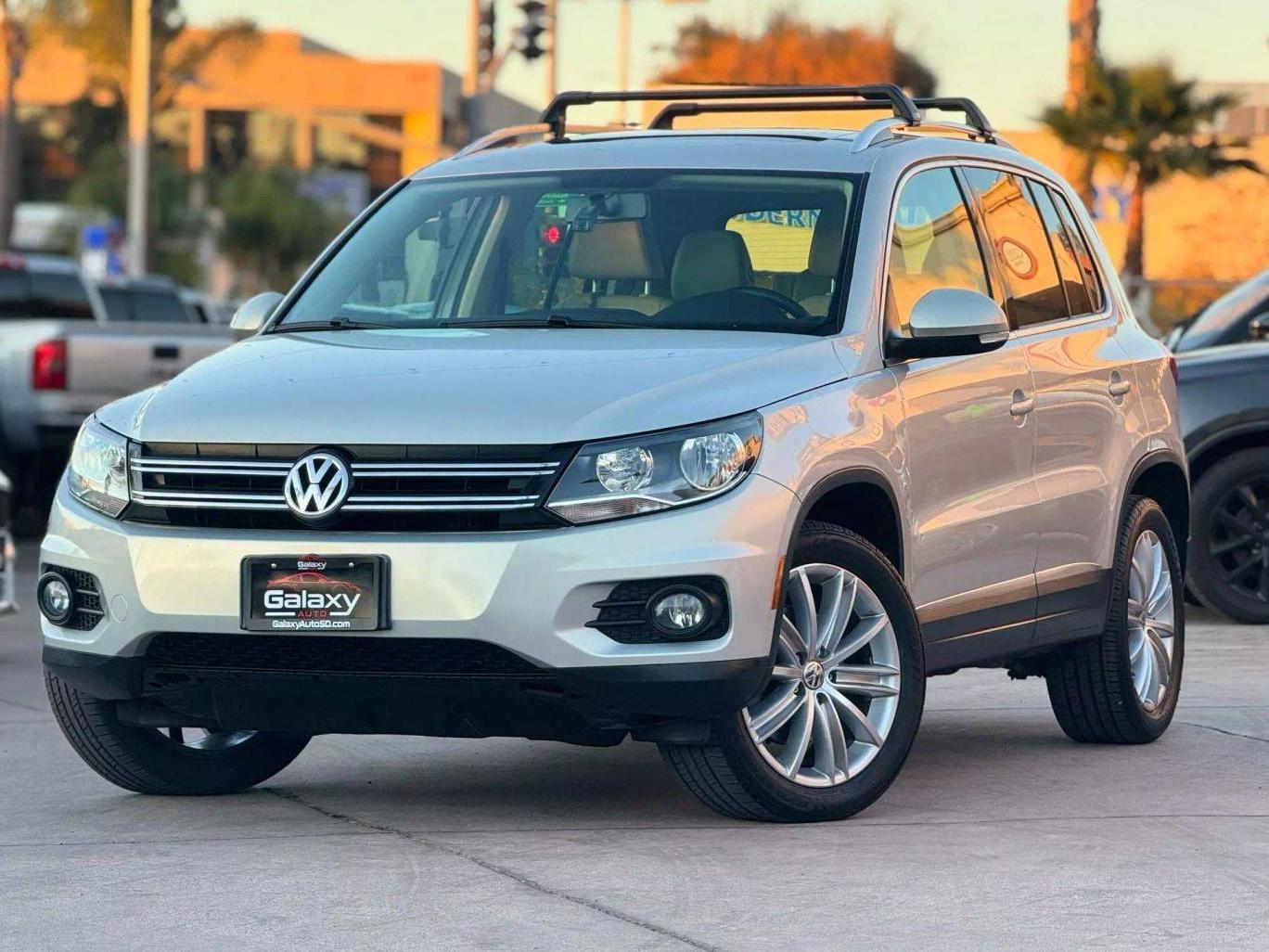 VOLKSWAGEN TIGUAN 2012 WVGBV7AXXCW598822 image