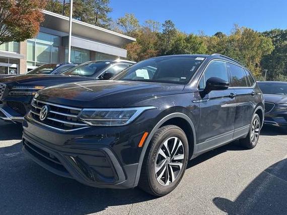 VOLKSWAGEN TIGUAN 2024 3VVRB7AX2RM041781 image VOLKSWAGEN TIGUAN 2024 3VVRB7AX2RM041781 image