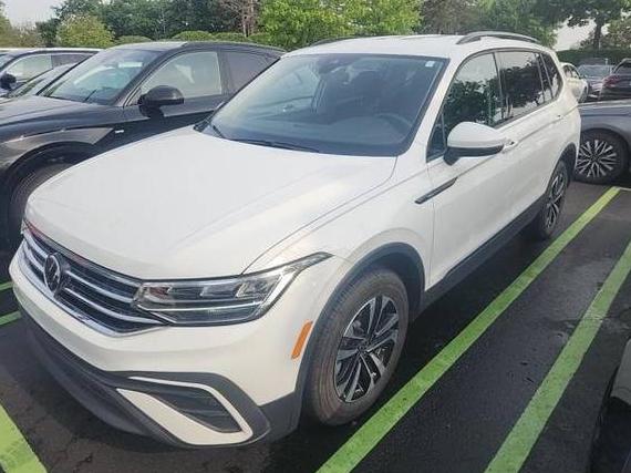 VOLKSWAGEN TIGUAN 2024 3VVRB7AX6RM160109 image