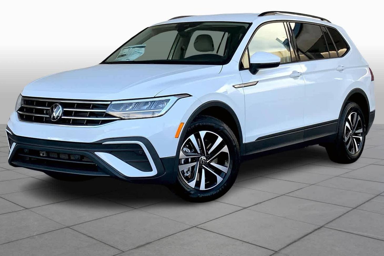 VOLKSWAGEN TIGUAN 2024 3VVRB7AX7RM023096 image