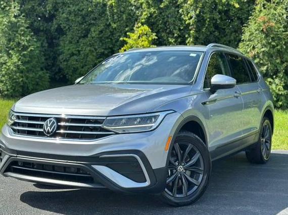 VOLKSWAGEN TIGUAN 2024 3VV3B7AX0RM049657 image