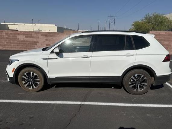 VOLKSWAGEN TIGUAN 2024 3VVRB7AX1RM128376 image