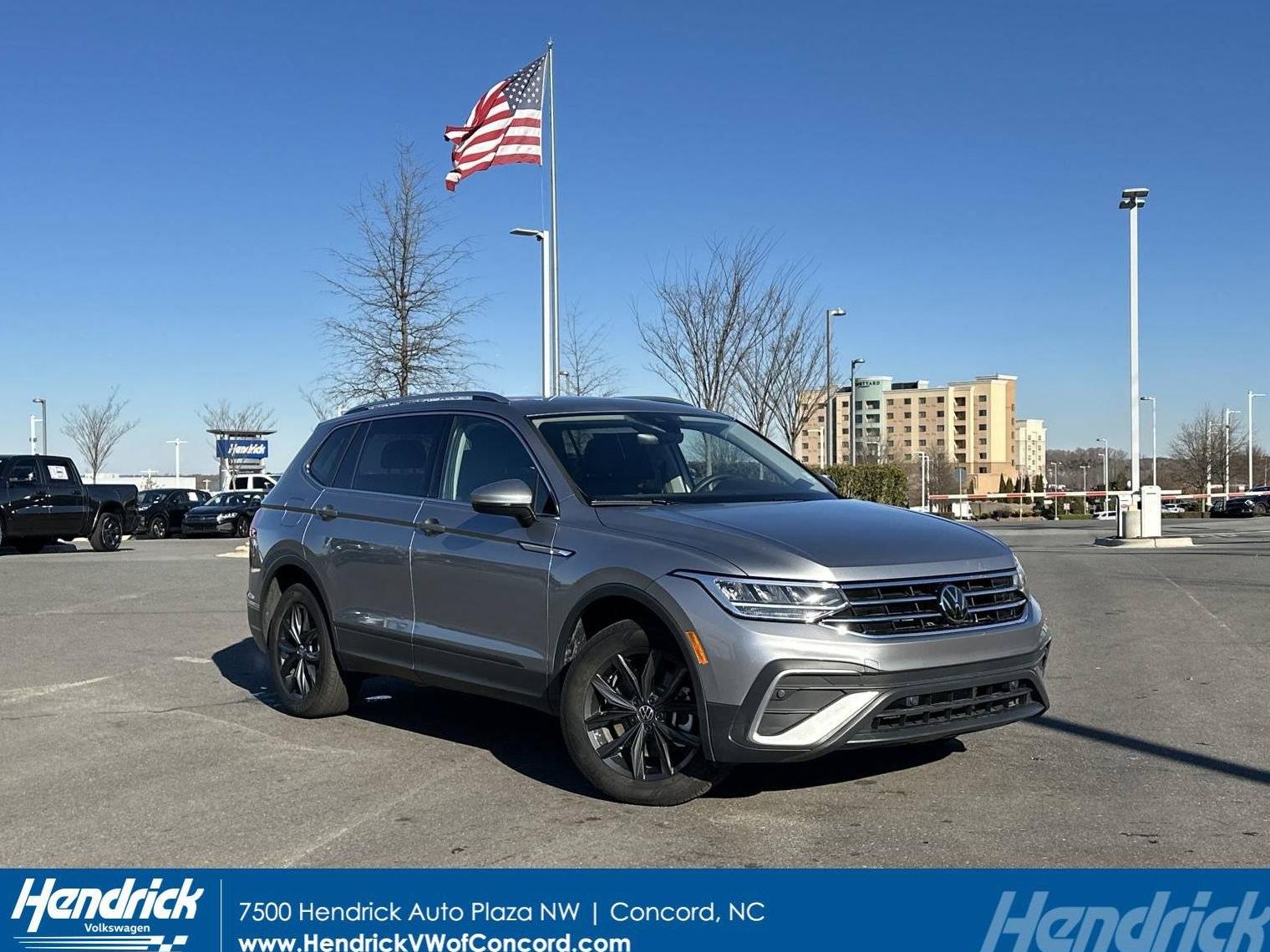 VOLKSWAGEN TIGUAN 2024 3VVNB7AX7RM076055 image