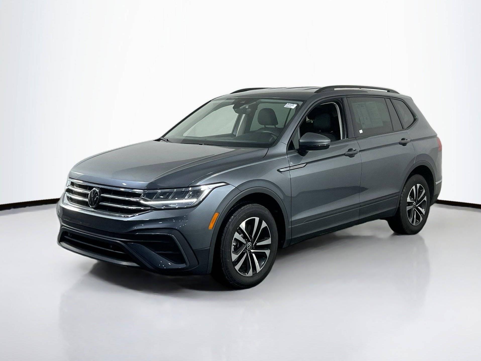 VOLKSWAGEN TIGUAN 2024 3VVRB7AX7RM109105 image