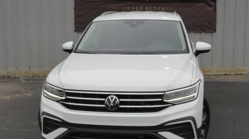 VOLKSWAGEN TIGUAN 2024 3VV3B7AX2RM063043 image