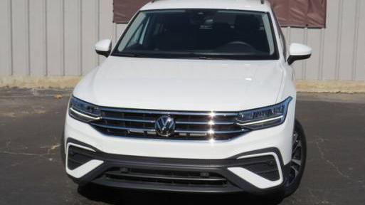 VOLKSWAGEN TIGUAN 2024 3VVRB7AX3RM068990 image