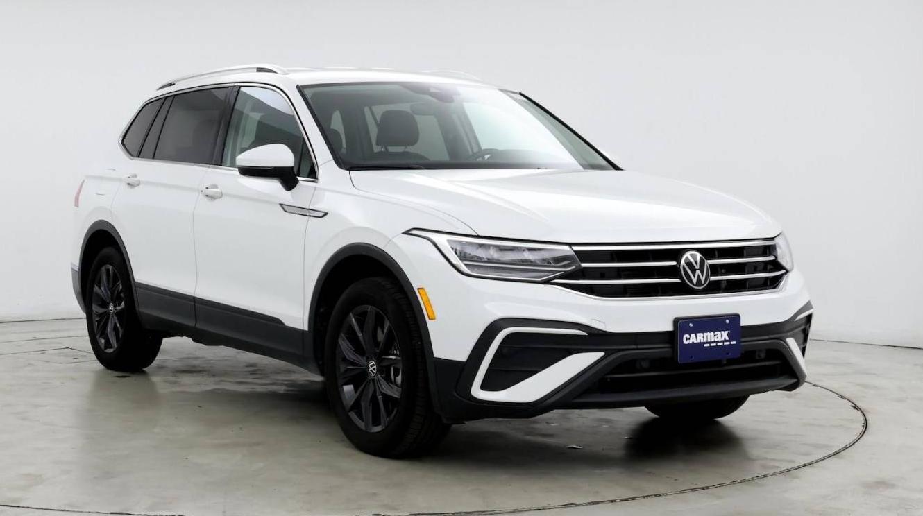 VOLKSWAGEN TIGUAN 2024 3VV3B7AX2RM083809 image