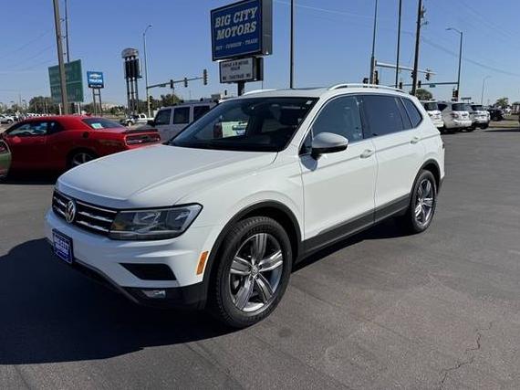 VOLKSWAGEN TIGUAN 2020 3VV2B7AX5LM008721 image