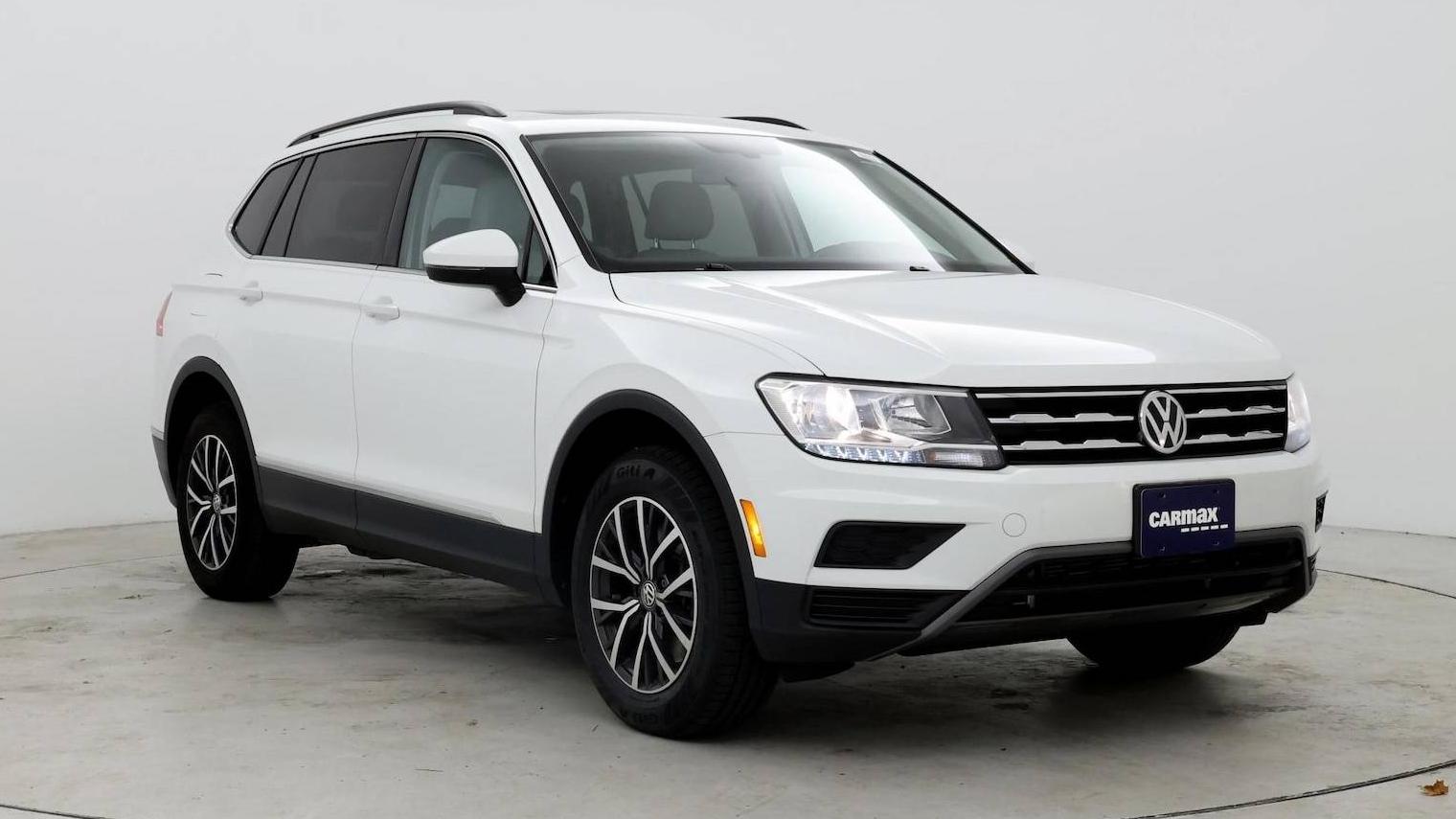 VOLKSWAGEN TIGUAN 2020 3VV3B7AX1LM093092 image