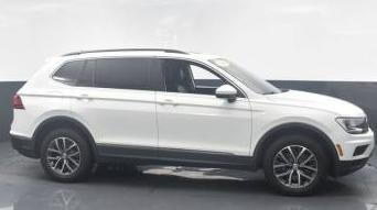 VOLKSWAGEN TIGUAN 2020 3VV2B7AX0LM026687 image