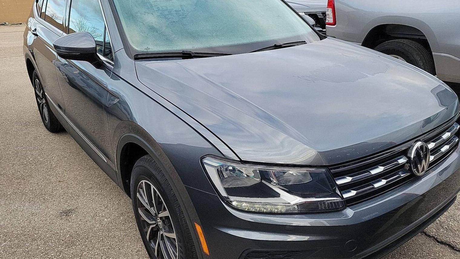 VOLKSWAGEN TIGUAN 2020 3VV2B7AX2LM022978 image