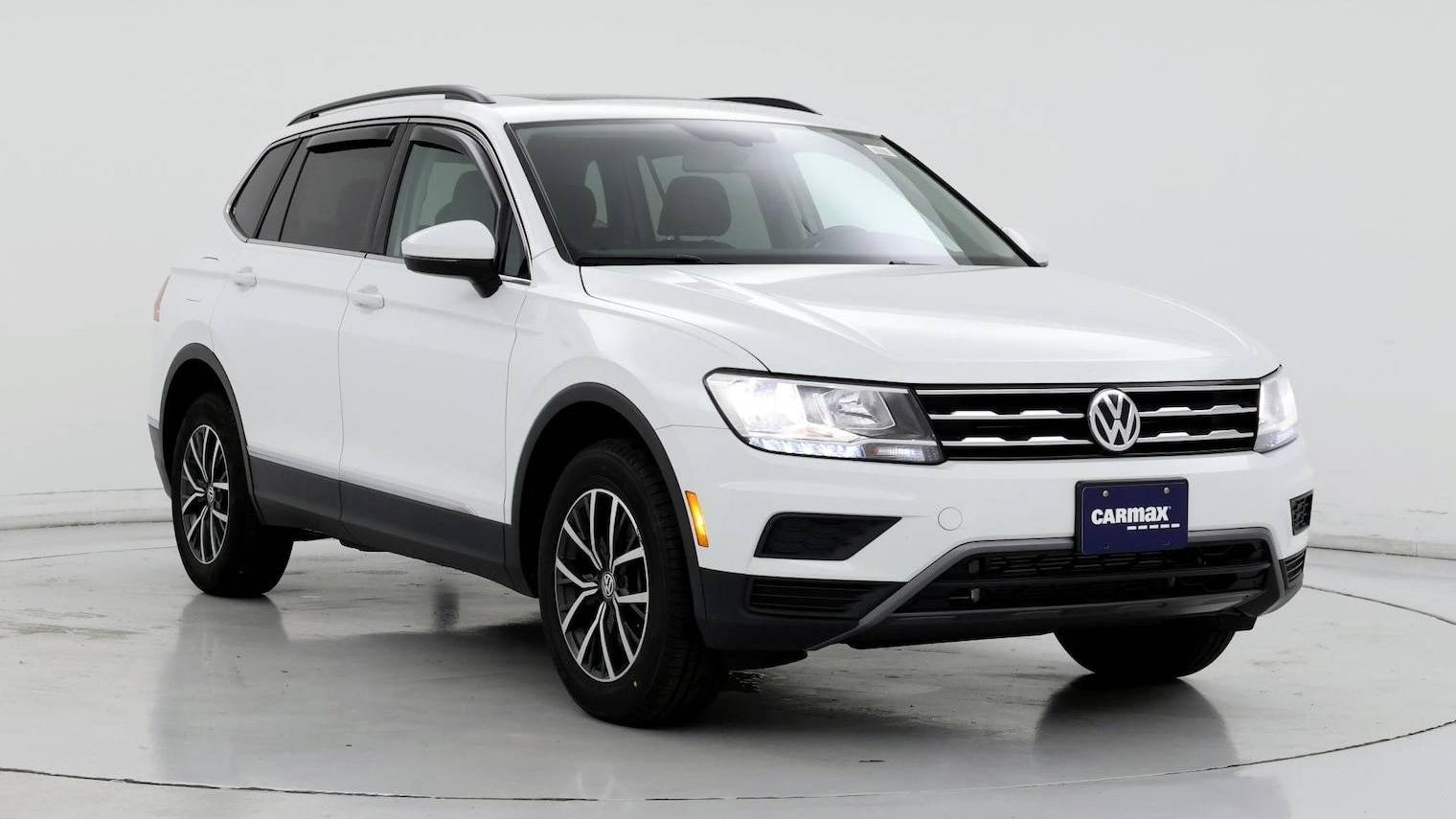 VOLKSWAGEN TIGUAN 2020 3VV2B7AX2LM069525 image