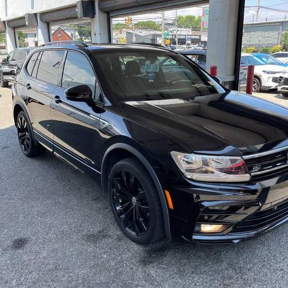 VOLKSWAGEN TIGUAN 2020 3VV2B7AX9LM136394 image