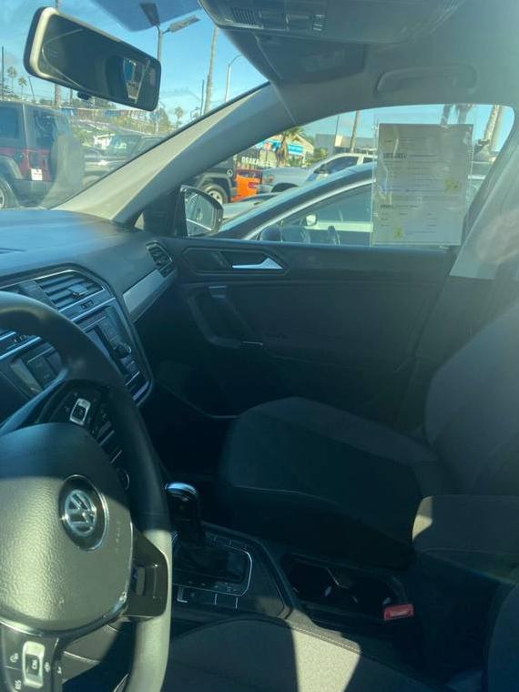 VOLKSWAGEN TIGUAN 2020 3VV1B7AXXLM117686 image