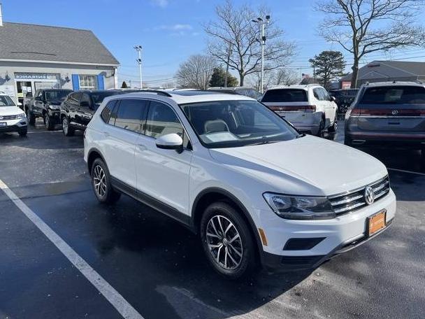 VOLKSWAGEN TIGUAN 2020 3VV2B7AX2LM030062 image