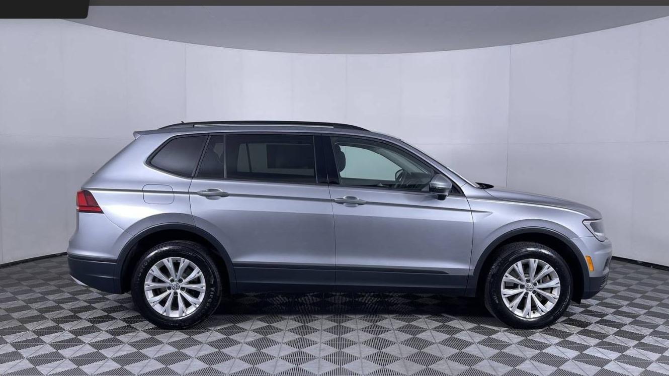 VOLKSWAGEN TIGUAN 2020 3VV0B7AX0LM138462 image