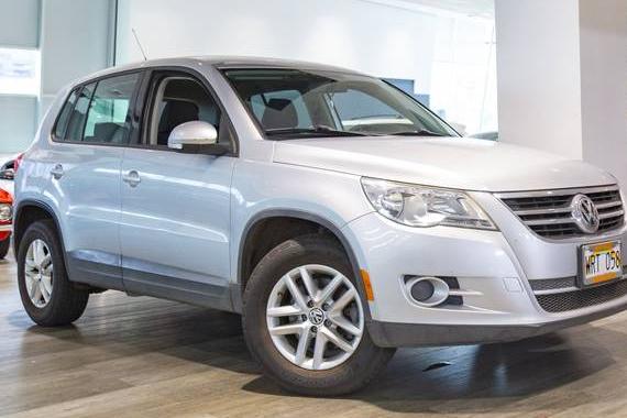 VOLKSWAGEN TIGUAN 2011 WVGAV7AXXBW552577 image