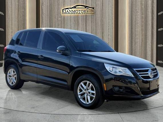 VOLKSWAGEN TIGUAN 2011 WVGAV7AX5BW559811 image
