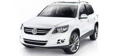 VOLKSWAGEN TIGUAN 2011 WVGBV7AX2BW527936 image