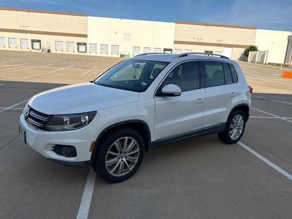 VOLKSWAGEN TIGUAN 2013 WVGBV7AX4DW543462 image
