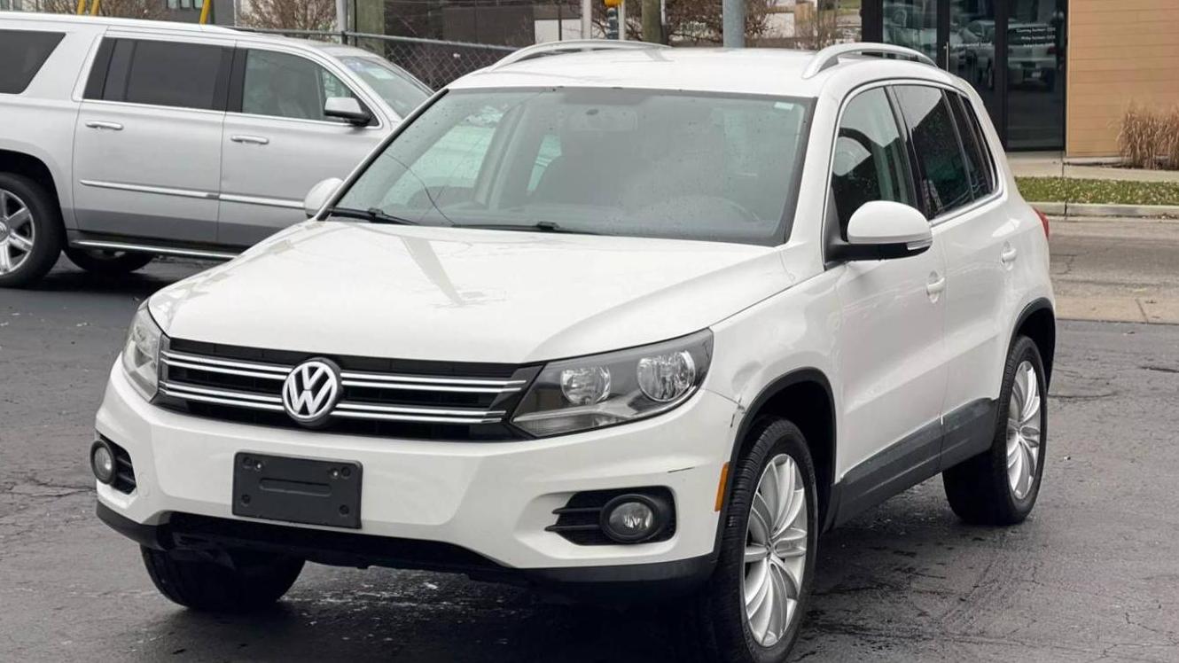 VOLKSWAGEN TIGUAN 2013 WVGBV7AX2DW522559 image