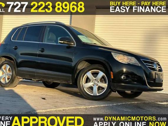 VOLKSWAGEN TIGUAN 2010 WVGAV7AXXAW513647 image