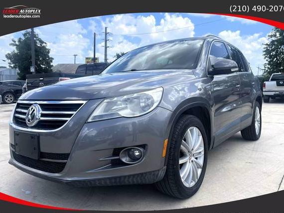VOLKSWAGEN TIGUAN 2010 WVGAV7AX3AW513859 image