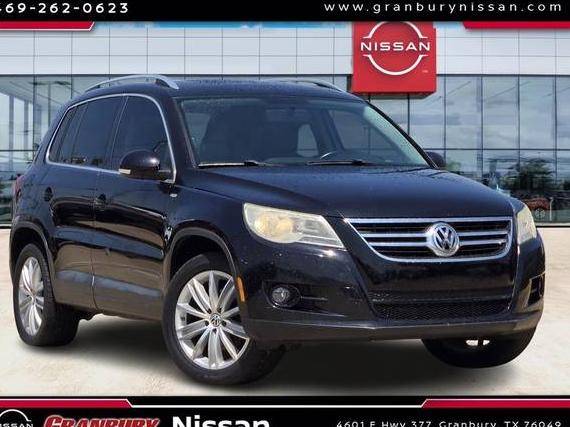 VOLKSWAGEN TIGUAN 2010 WVGAV7AX9AW002074 image