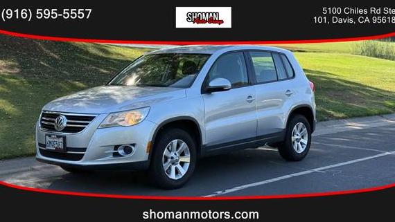 VOLKSWAGEN TIGUAN 2010 WVGAV7AX4AW524885 image