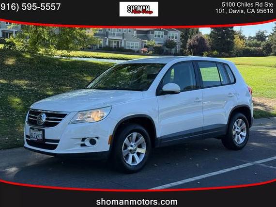 VOLKSWAGEN TIGUAN 2010 WVGAV9AX9AW511139 image