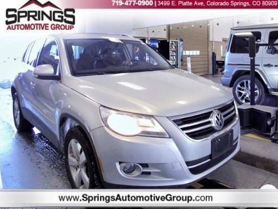 VOLKSWAGEN TIGUAN 2010 WVGBV7AX5AW519697 image