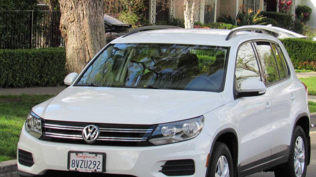 VOLKSWAGEN TIGUAN 2015 WVGAV7AX5FW579158 image