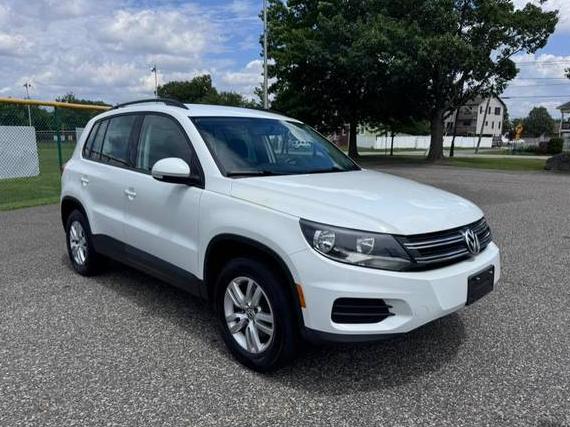 VOLKSWAGEN TIGUAN 2015 WVGBV7AX9FW595298 image