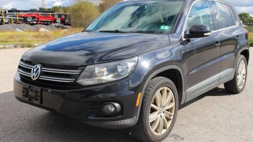 VOLKSWAGEN TIGUAN 2015 WVGAV7AX0FW611612 image