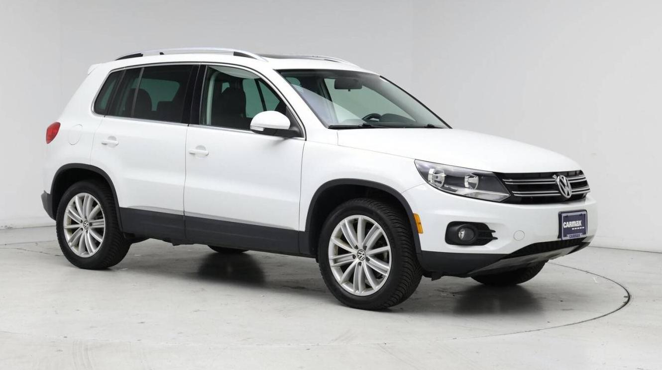 VOLKSWAGEN TIGUAN 2015 WVGBV7AXXFW582737 image