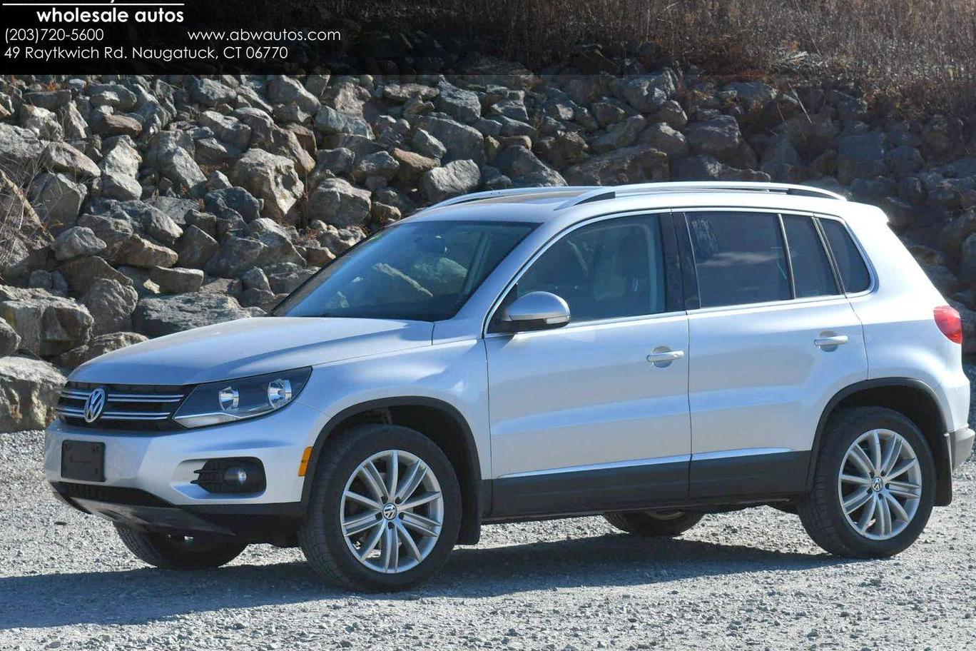 VOLKSWAGEN TIGUAN 2015 WVGBV7AX9FW558350 image