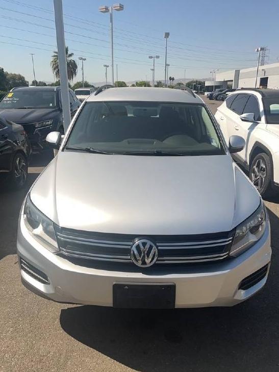 VOLKSWAGEN TIGUAN 2015 WVGBV7AX9FW589226 image