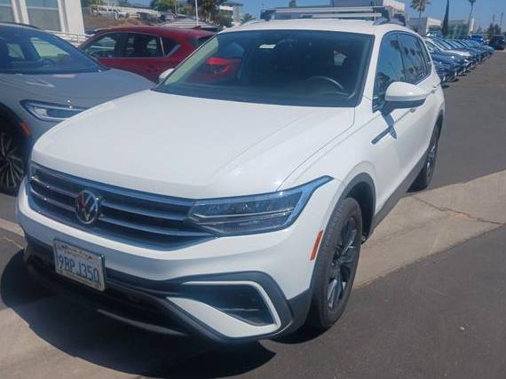 VOLKSWAGEN TIGUAN 2022 3VV3B7AX4NM117663 image