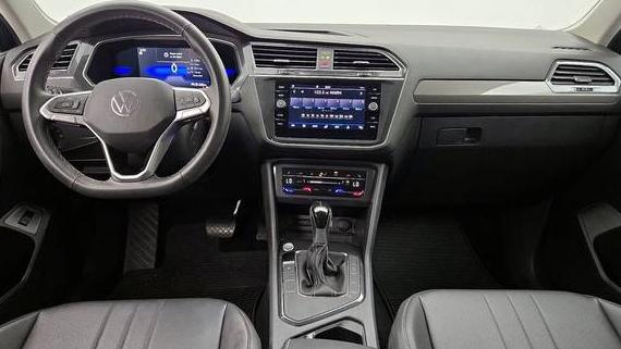 VOLKSWAGEN TIGUAN 2022 3VV3B7AXXNM070641 image