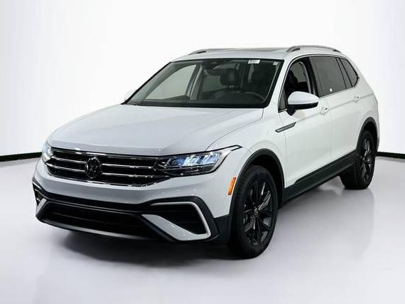 VOLKSWAGEN TIGUAN 2022 3VV3B7AX3NM086227 image