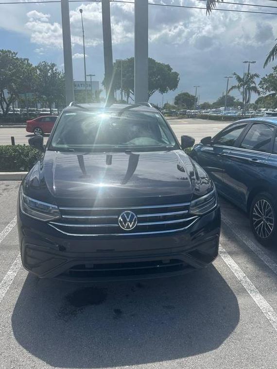 VOLKSWAGEN TIGUAN 2022 3VV3B7AX1NM050553 image